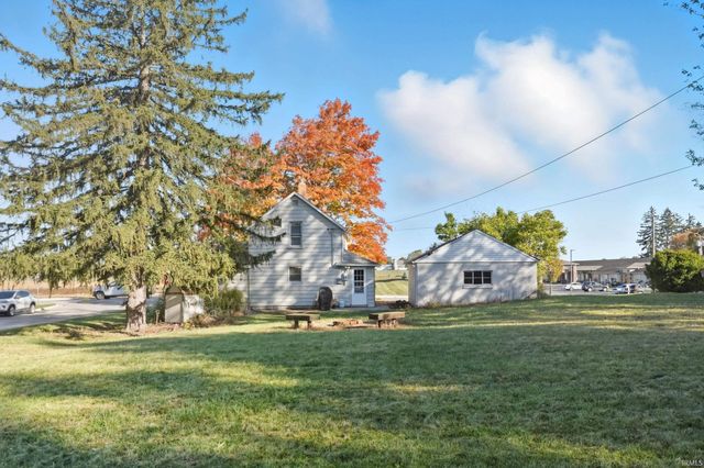 218 Clingerman Avenue, Churubusco, IN 46723