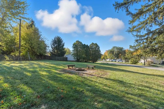 218 Clingerman Avenue, Churubusco, IN 46723