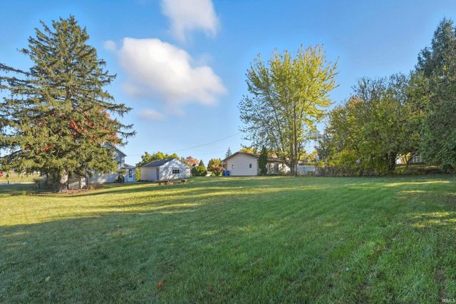 218 Clingerman Avenue, Churubusco, IN 46723