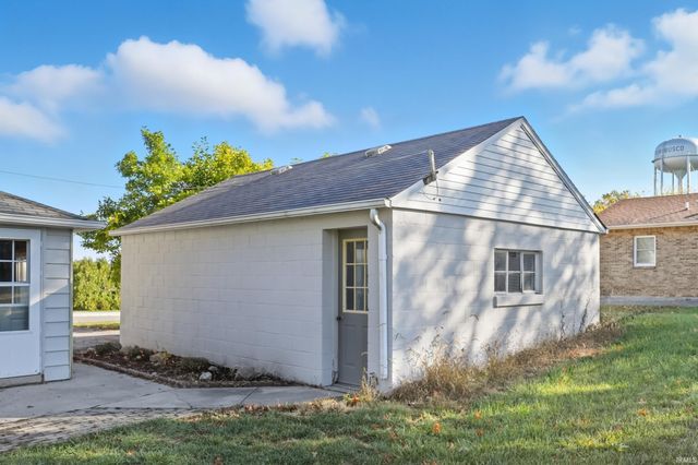 218 Clingerman Avenue, Churubusco, IN 46723