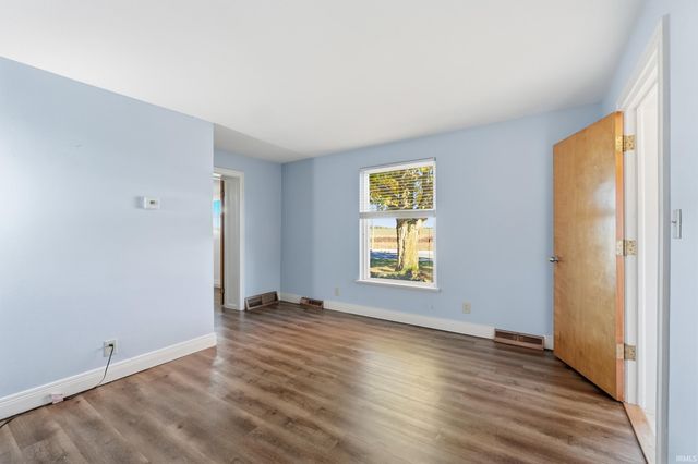 218 Clingerman Avenue, Churubusco, IN 46723