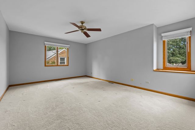 730 Llewellyn Avenue, Highland Park, IL 60035