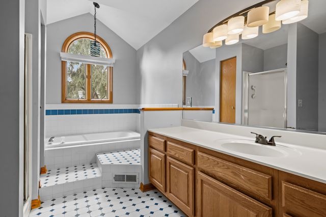 730 Llewellyn Avenue, Highland Park, IL 60035