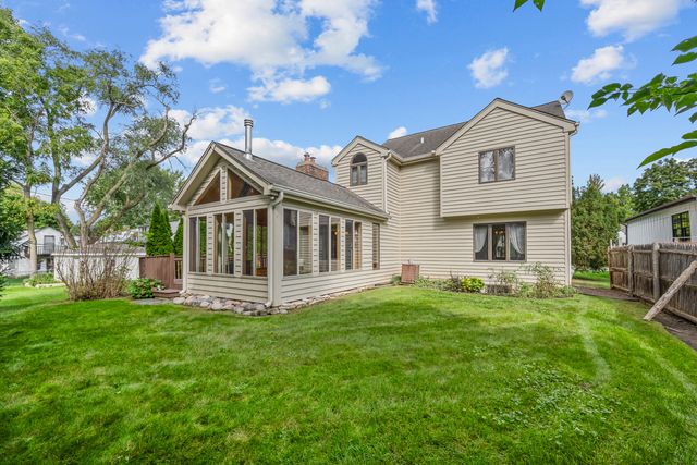 730 Llewellyn Avenue, Highland Park, IL 60035