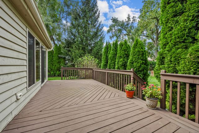 730 Llewellyn Avenue, Highland Park, IL 60035