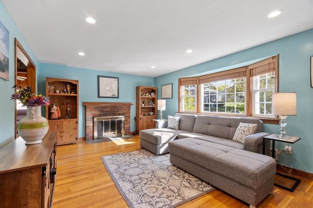 12 Prior Dr., Framingham, MA 01701