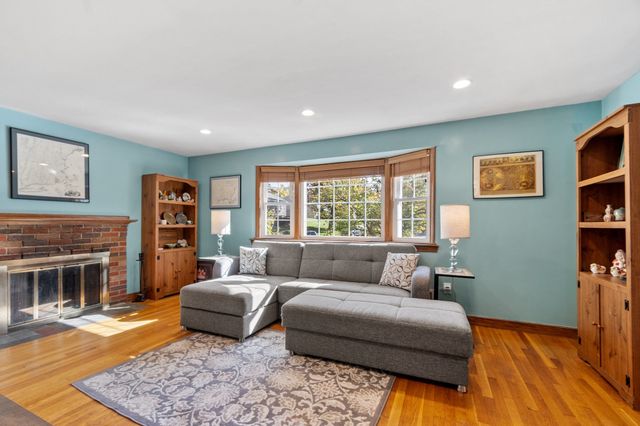 12 Prior Dr., Framingham, MA 01701