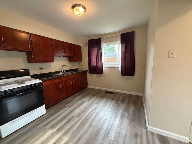 1374 Forest Place, Calumet City, IL 60409