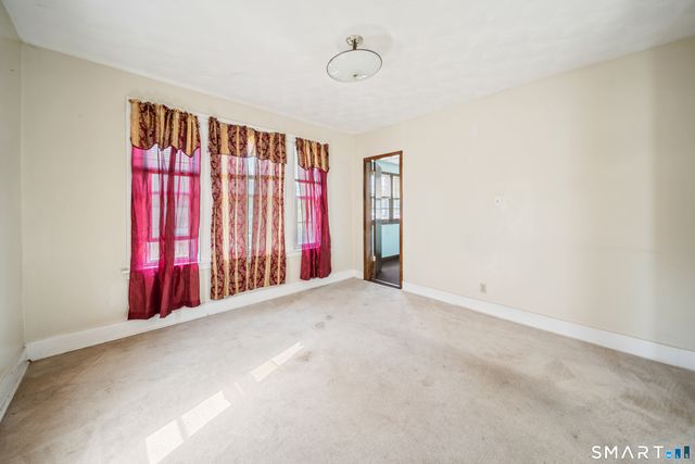 23 Thorniley Street, New Britain, CT 06051