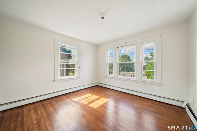 23 Thorniley Street, New Britain, CT 06051