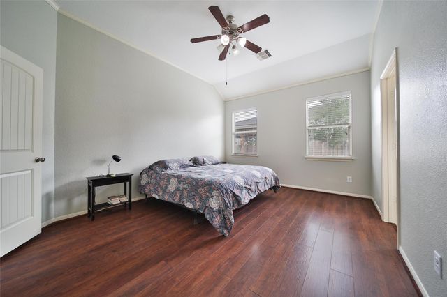 506 Glenwood Ridge Drive, Spring, TX 77386