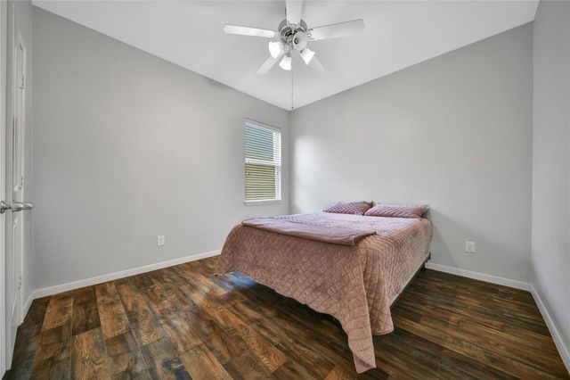 506 Glenwood Ridge Drive, Spring, TX 77386