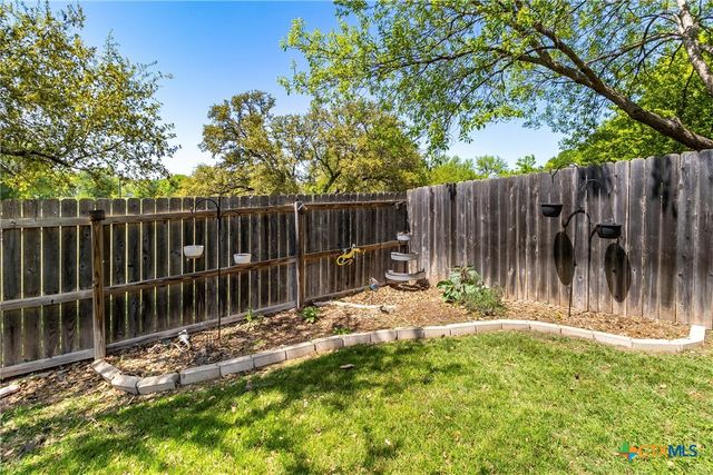 202 W Iowa Drive, Harker Heights, TX 76548