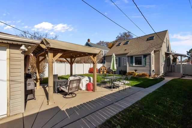 4023 S 1st STREET, Milwaukee, WI 53207