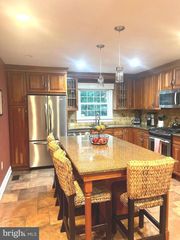2802 WATERFORD DR, Cinnaminson, NJ 08077