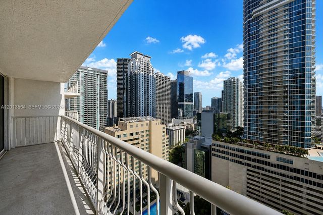 1200 Brickell Bay Dr 3122, Miami, FL 33131