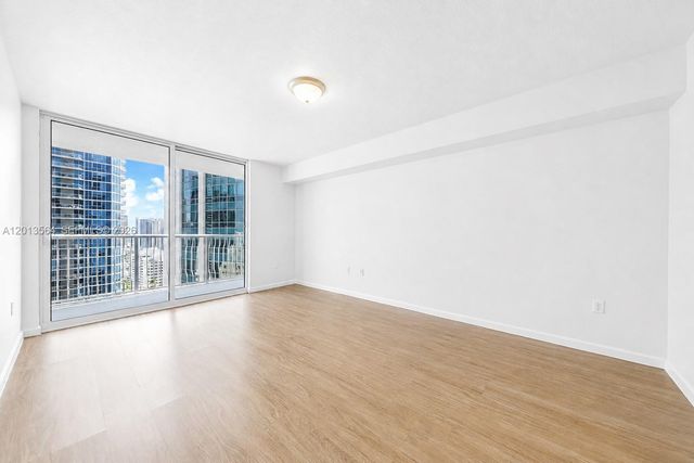 1200 Brickell Bay Dr 3122, Miami, FL 33131
