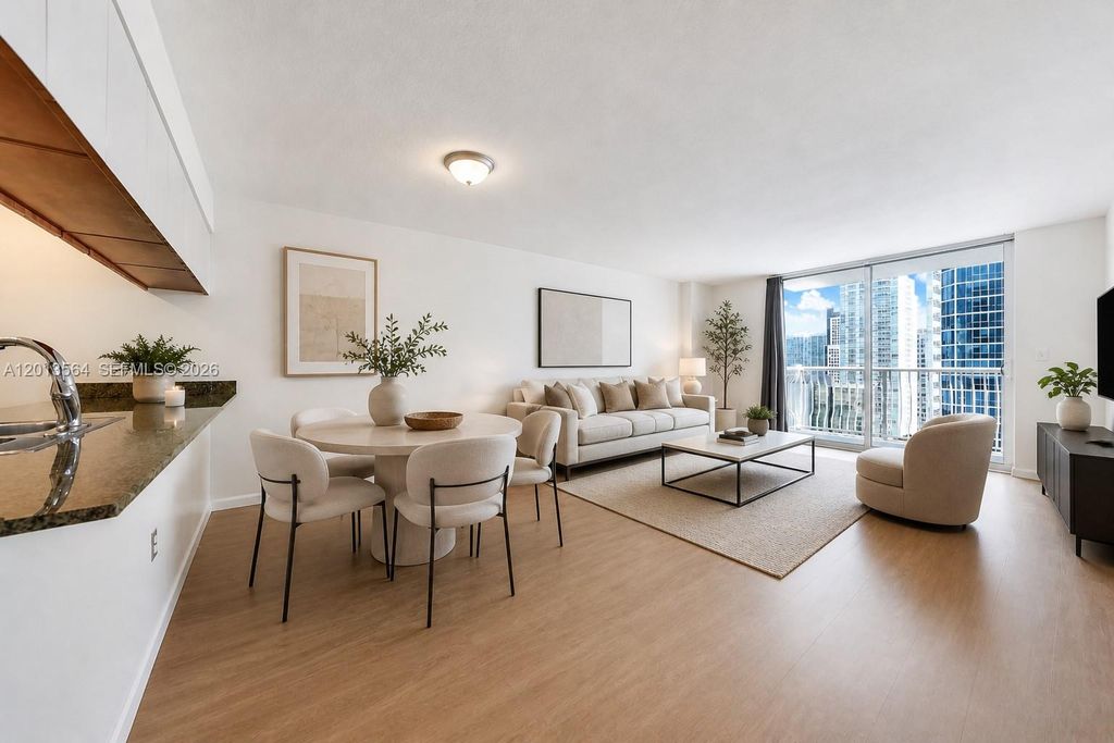 1200 Brickell Bay Dr 3122, Miami, FL 33131