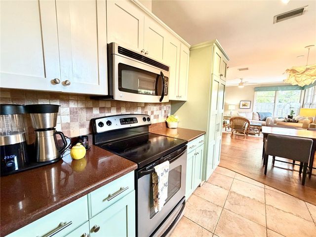 4908 27TH AVENUE S, Gulfport, FL 33707