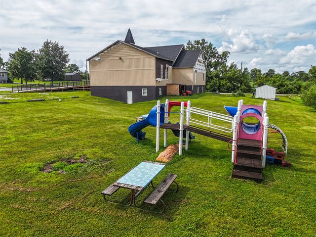 5915 SE 46th Street, Carlisle, IA 50047