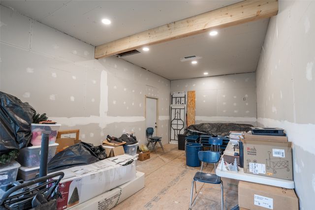 5915 SE 46th Street, Carlisle, IA 50047