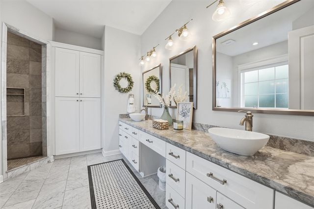 10 Mariner Pass, Galveston, TX 77554
