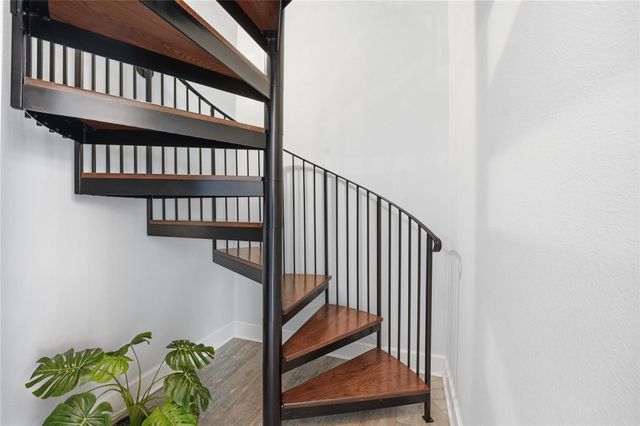 10 Mariner Pass, Galveston, TX 77554
