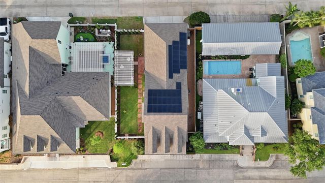 10 Mariner Pass, Galveston, TX 77554