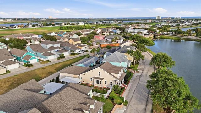 10 Mariner Pass, Galveston, TX 77554
