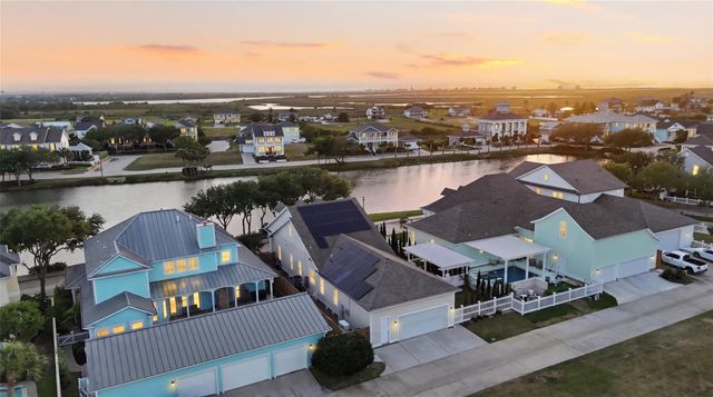 10 Mariner Pass, Galveston, TX 77554