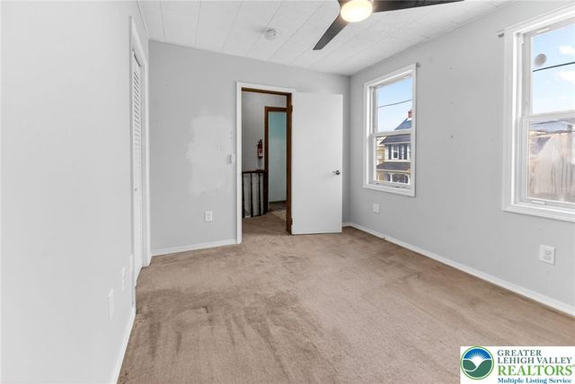 1604 Newport Avenue, Northampton Boro, PA 18067