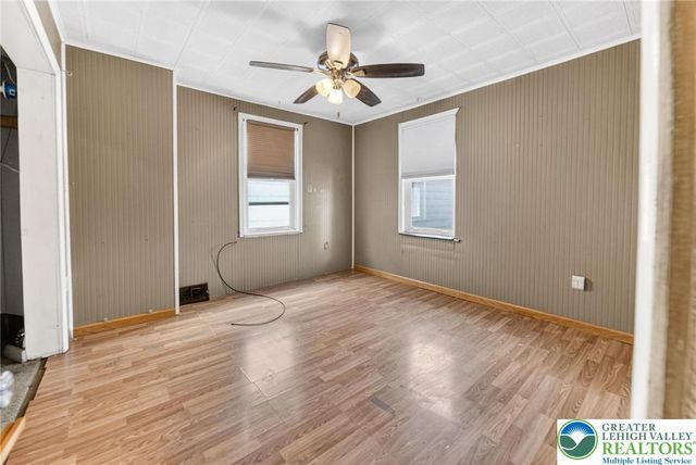 1604 Newport Avenue, Northampton Boro, PA 18067