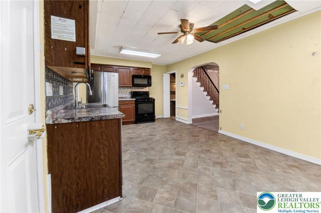 1604 Newport Avenue, Northampton Boro, PA 18067