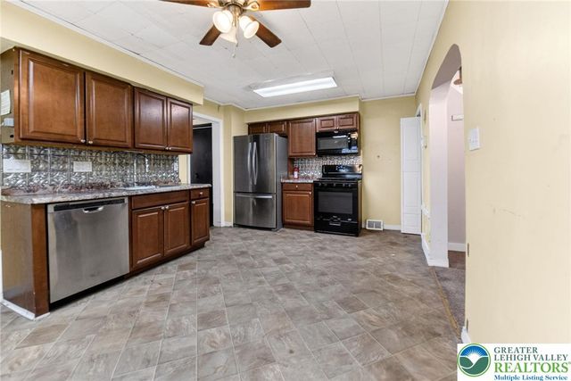 1604 Newport Avenue, Northampton Boro, PA 18067