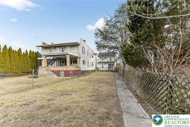 1604 Newport Avenue, Northampton Boro, PA 18067