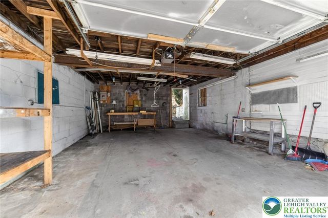 1604 Newport Avenue, Northampton Boro, PA 18067