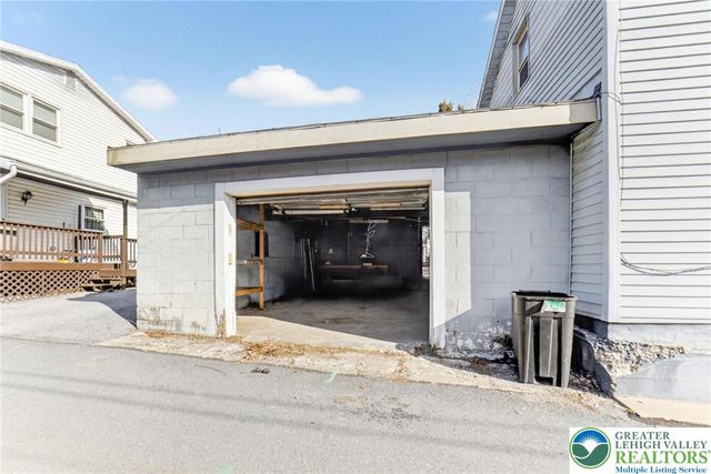 1604 Newport Avenue, Northampton Boro, PA 18067