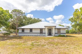 2258 NE 54th Trl, Okeechobee, FL 34972