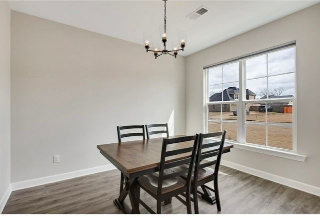 100 JAMES CV, Oakland, TN 38060