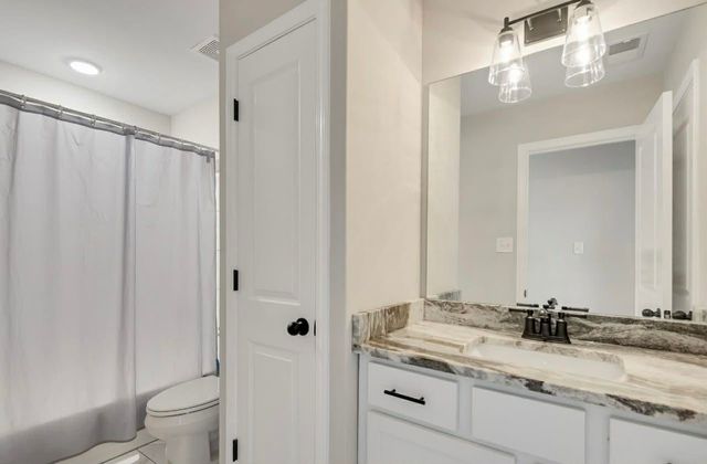 100 JAMES CV, Oakland, TN 38060