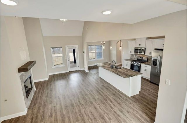 100 JAMES CV, Oakland, TN 38060