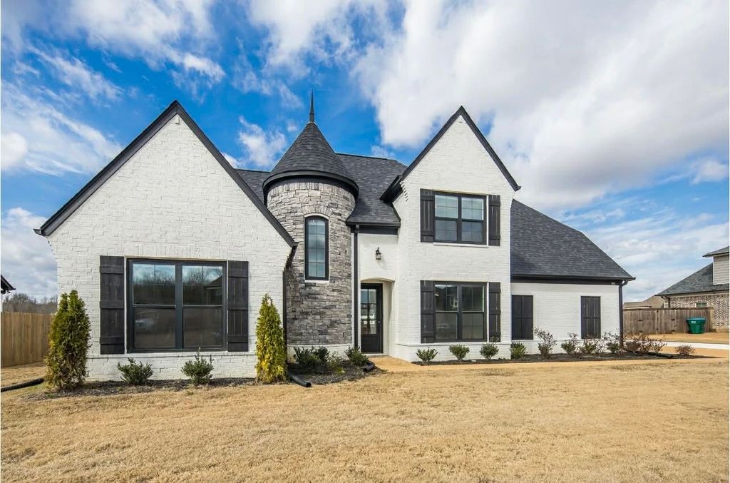 100 JAMES CV, Oakland, TN 38060