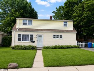 19 Lynne Ave, Hawthorne Boro, NJ 07506