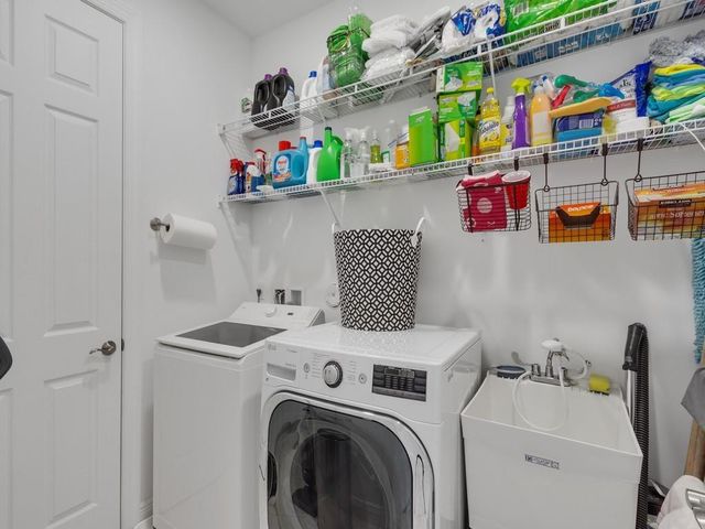 8330 Summer Lake Drive, Vero Beach, FL 32967