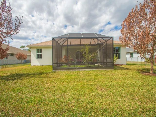 8330 Summer Lake Drive, Vero Beach, FL 32967