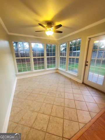 110 Caravelle Court, Byron, GA 31008
