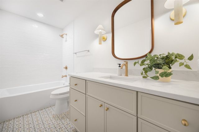 9747 Parkford Drive, Dallas, TX 75238