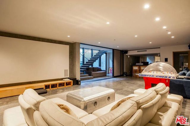 3715 Wasatch Avenue, Los Angeles, CA 90066