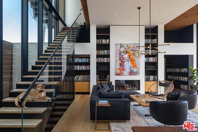 3715 Wasatch Avenue, Los Angeles, CA 90066