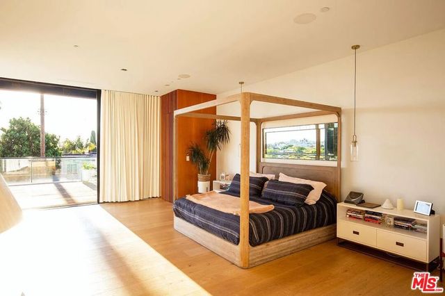 3715 Wasatch Avenue, Los Angeles, CA 90066